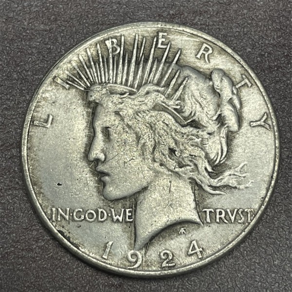 Liberty 1924 Peace Dollar Commemorative Coin